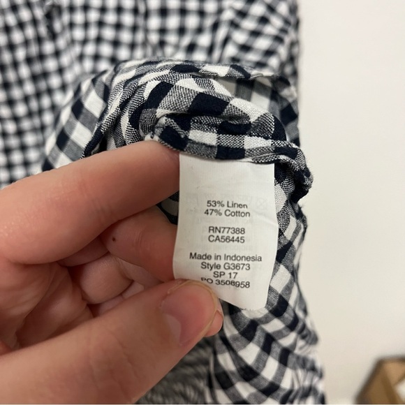 J Crew Black & White Linen/Cotton Long Sleeve V Neck Blouse size large - Picture 4 of 6